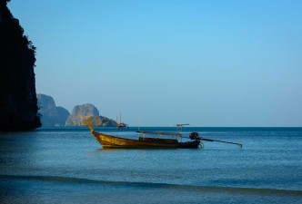 Longtail Boat